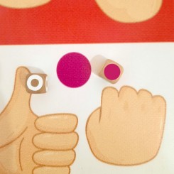 Нейротренажер  За двома ознаками